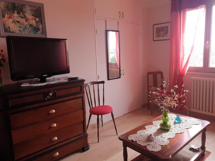 Appartement Avec Grand Jardin Labatut  Exterior photo